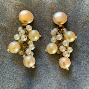Dramatic pearls drop clip on earrings
